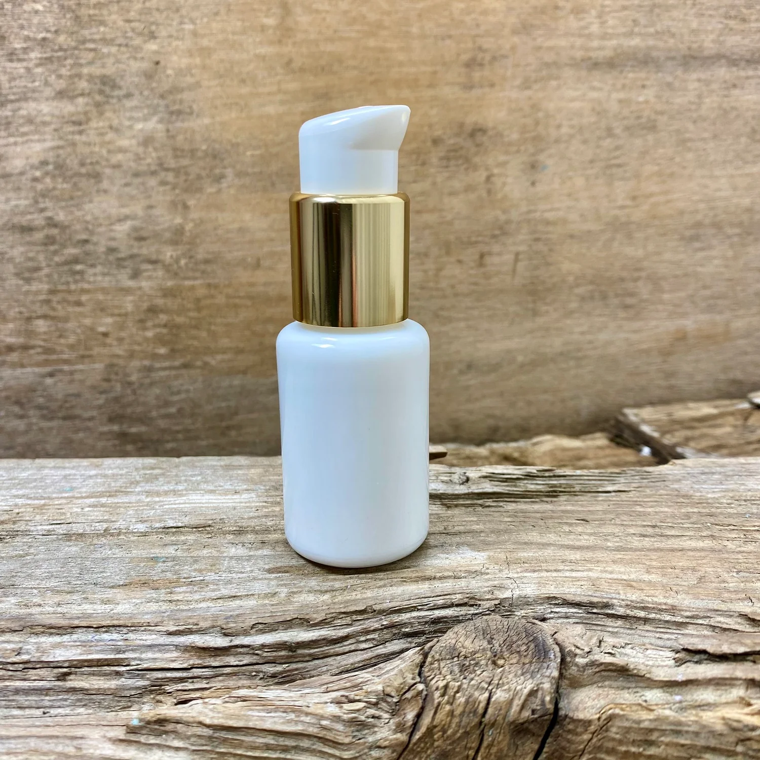 Glasflakon Opal 30 ml, Lotionpumpe